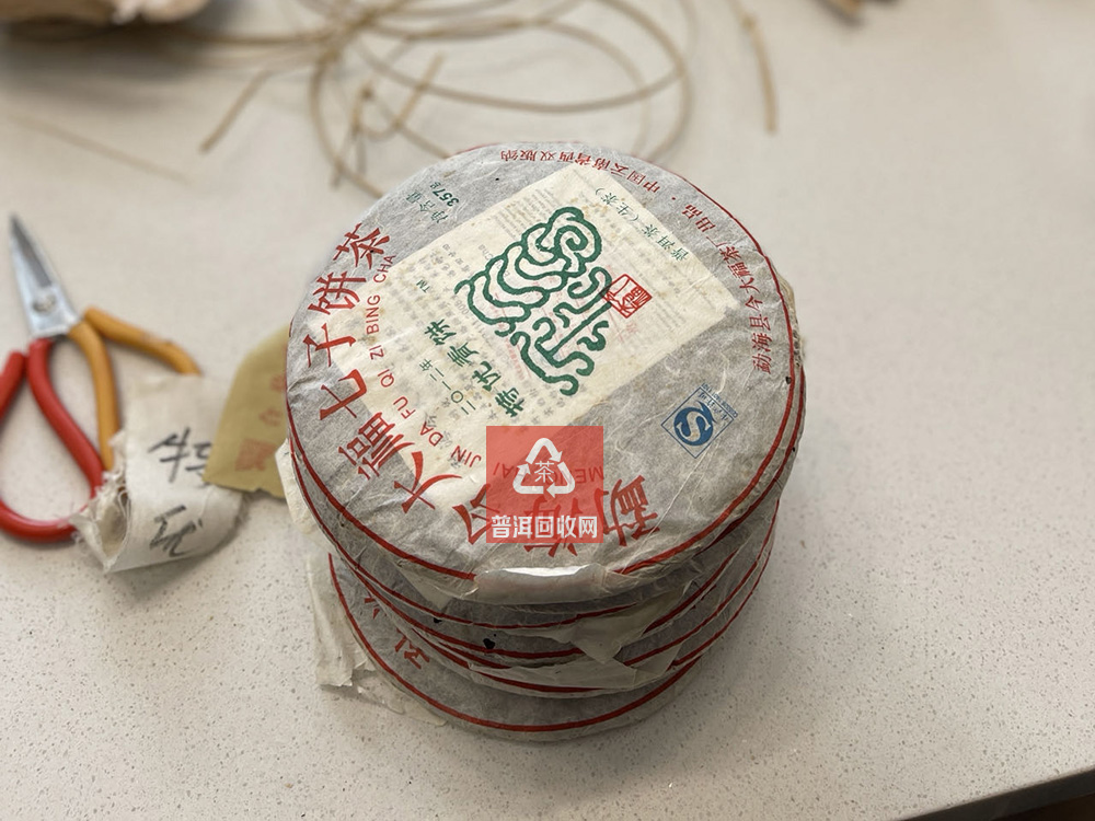 今大福普洱茶2012年特優青餅 今大福普洱茶2012年特優青餅